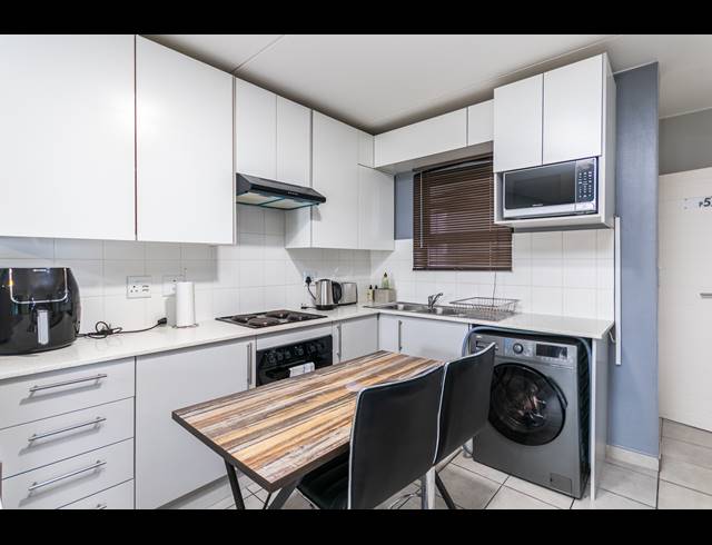 2 BEDROOM APARTMENT FOR SALE IN PARKLANDS